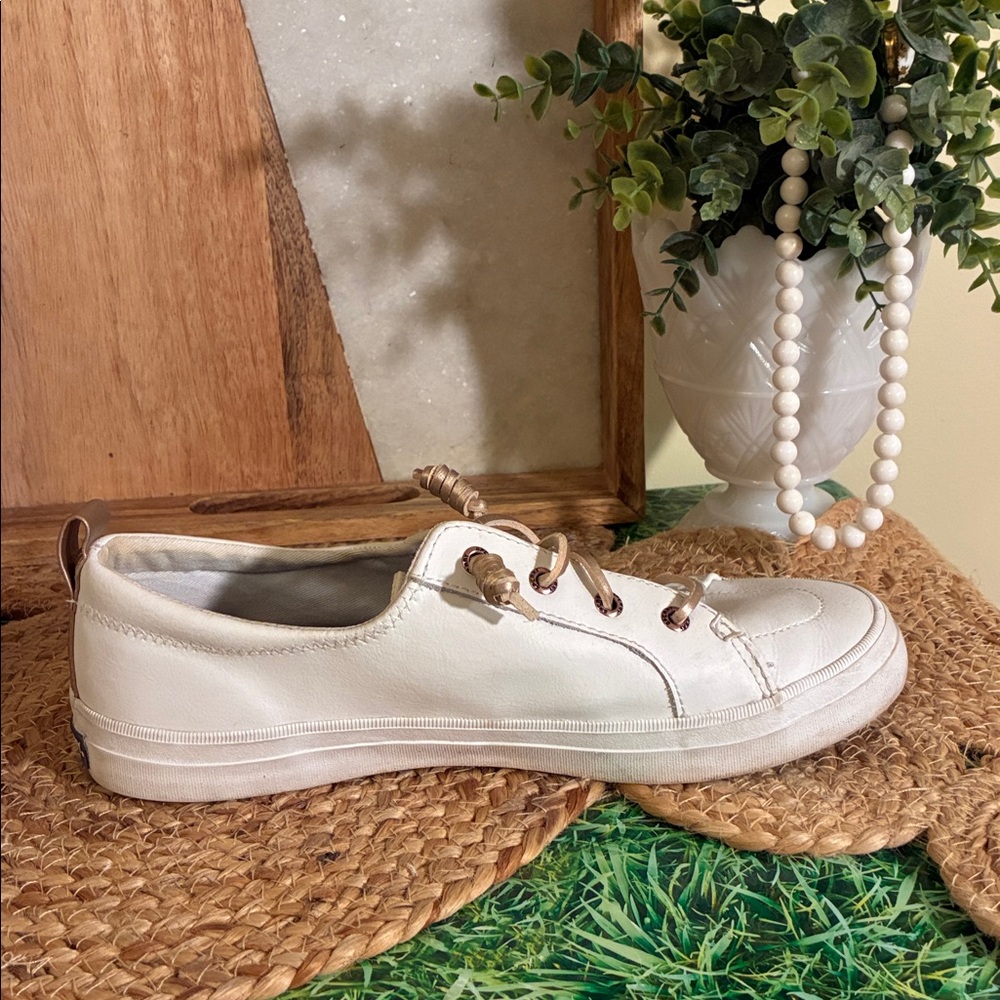 Sperry Women's Crest Vibe White Leather Casual Sneakers - Picture 6 of 13